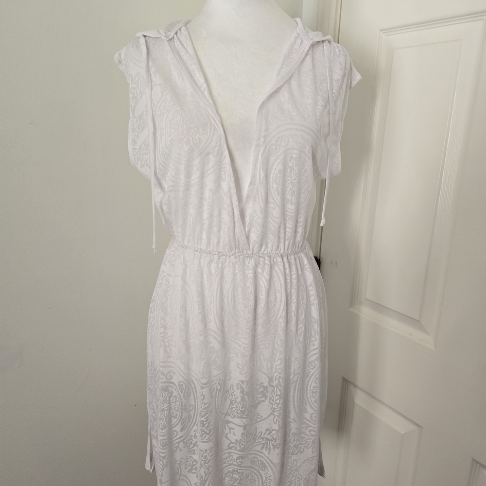 Balance Collection Marika Beach Cover Up White Shear Sz. (Med(